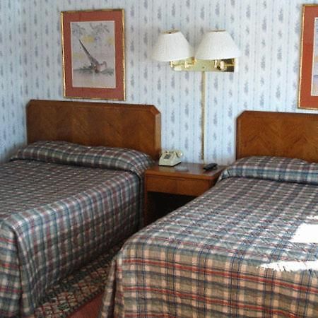 Rainbow Motel Watertown Luaran gambar